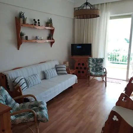 Athina's * Nea Kallikrateia